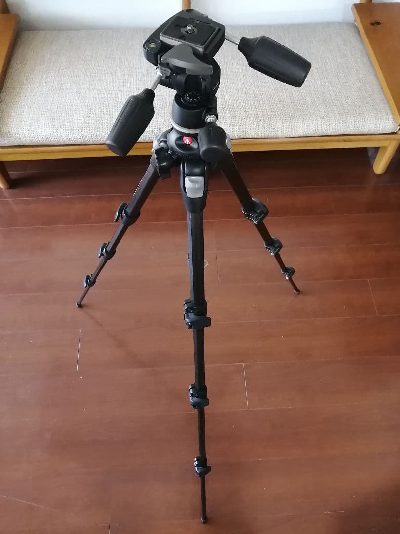 三脚（カーボン製）4段