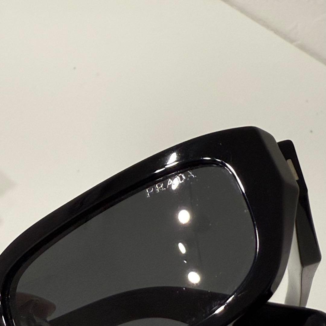 【大幅値下げ】PRADA ブラック スクエア サングラス　付属品完備