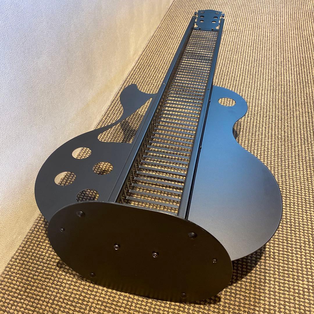 レア・希少　入手困難　CDラック・タワー　CD収納　ギターデザイン　約60枚収納