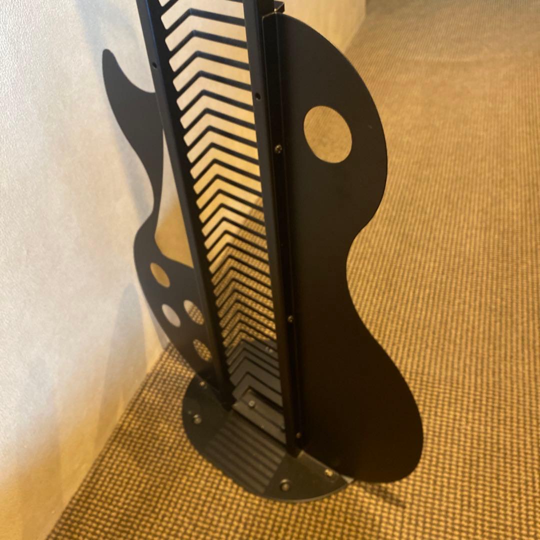 レア・希少　入手困難　CDラック・タワー　CD収納　ギターデザイン　約60枚収納