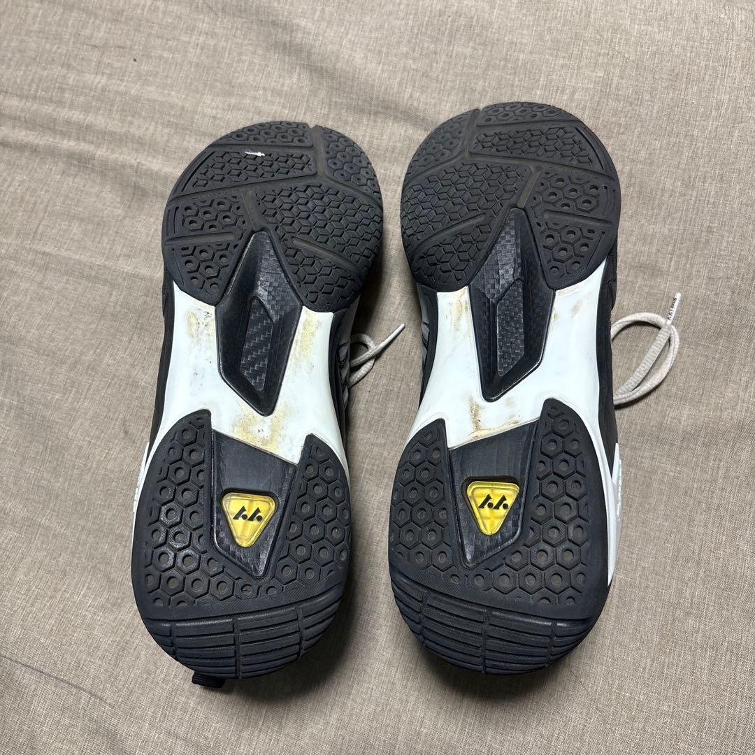 女性用Lサイズ バドミントンシューズ 値下げ済み‼️