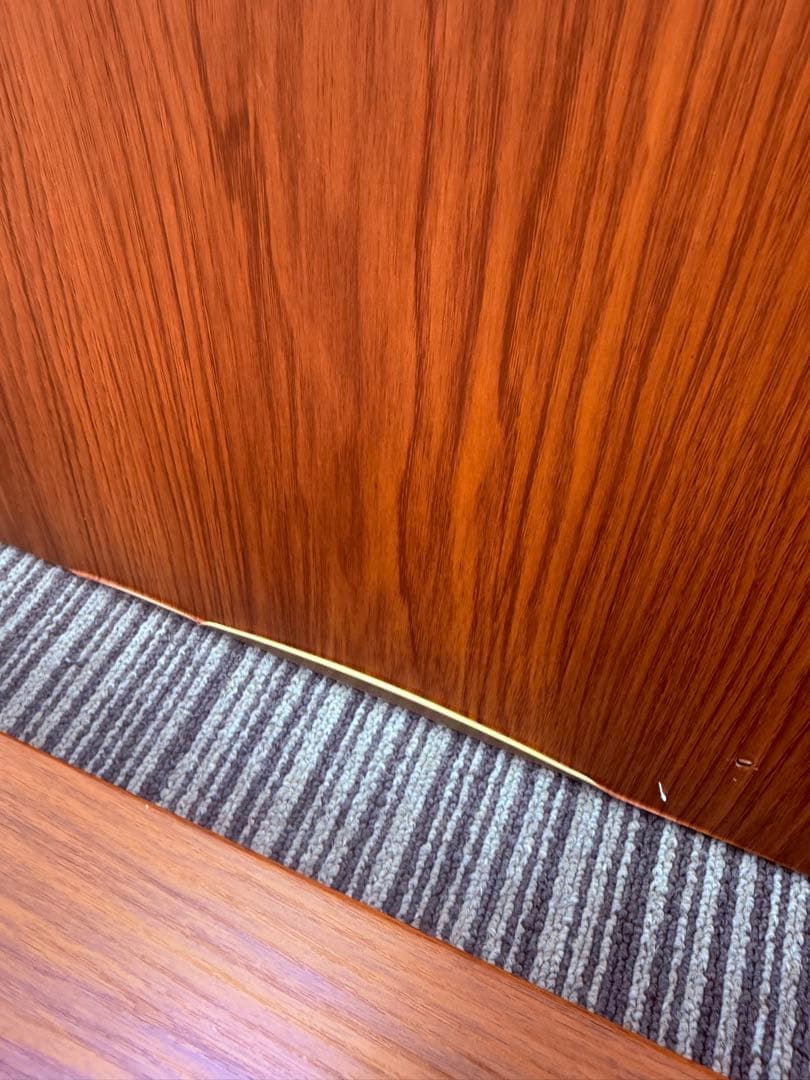 電子ピアノ88鍵盤　ハンマーアクション鍵盤　３本ペダル　ウォールナット