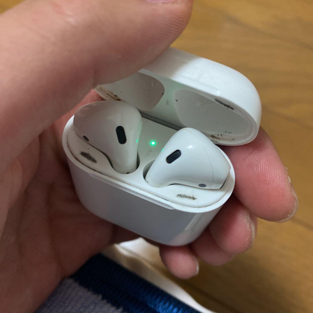 Apple AirPods 第一世代