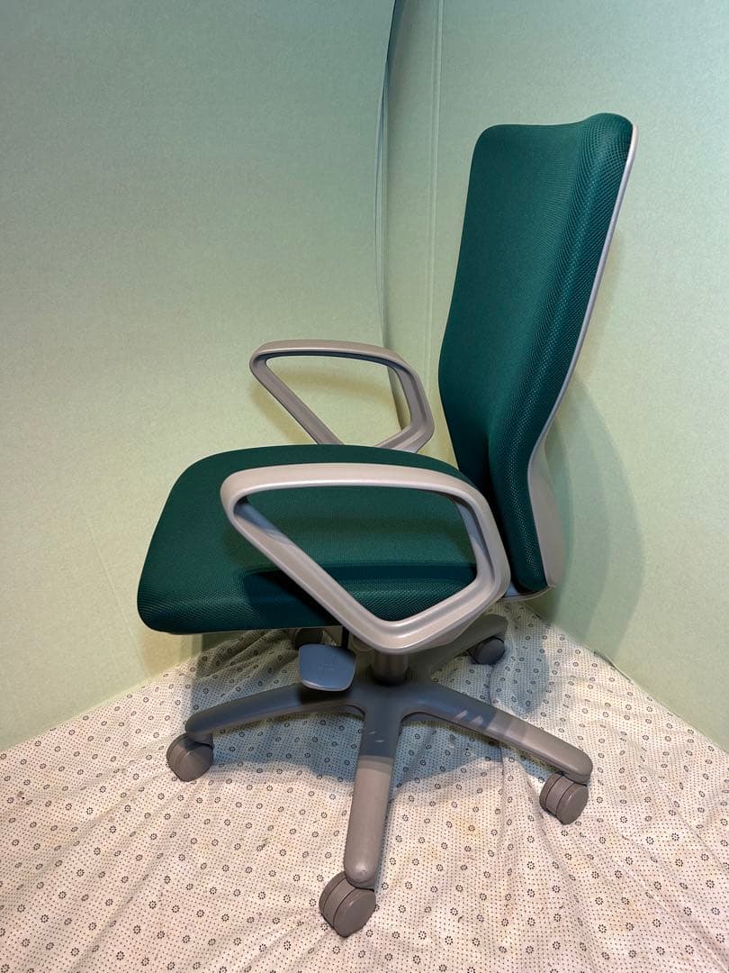 オカムラ　カロッツァ　グリーン　２０１８年製　5.1.22②