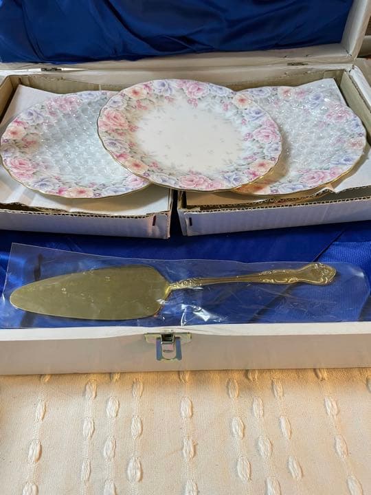 ナルミ 大皿一枚ケーキ皿五枚　お皿セット