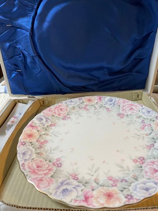 ナルミ 大皿一枚ケーキ皿五枚　お皿セット