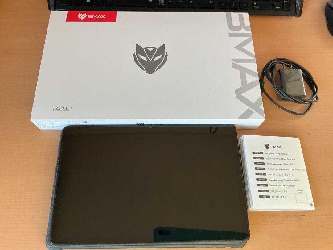 BMAX I11power タブレット 本体 充電器・カバー付き(中古)
