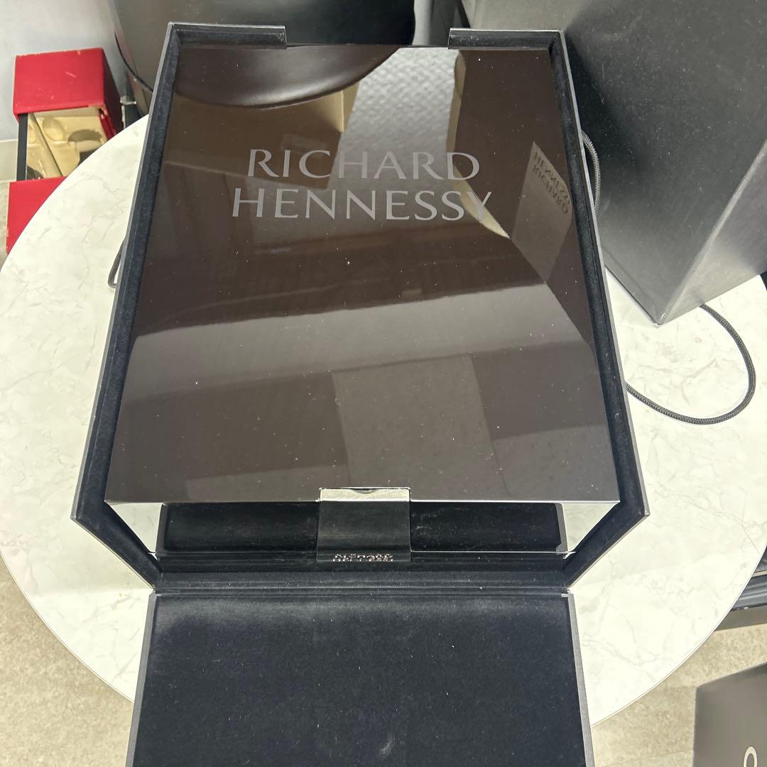 ヘネシー　リシャール　空箱　RICHARD HENNESSY