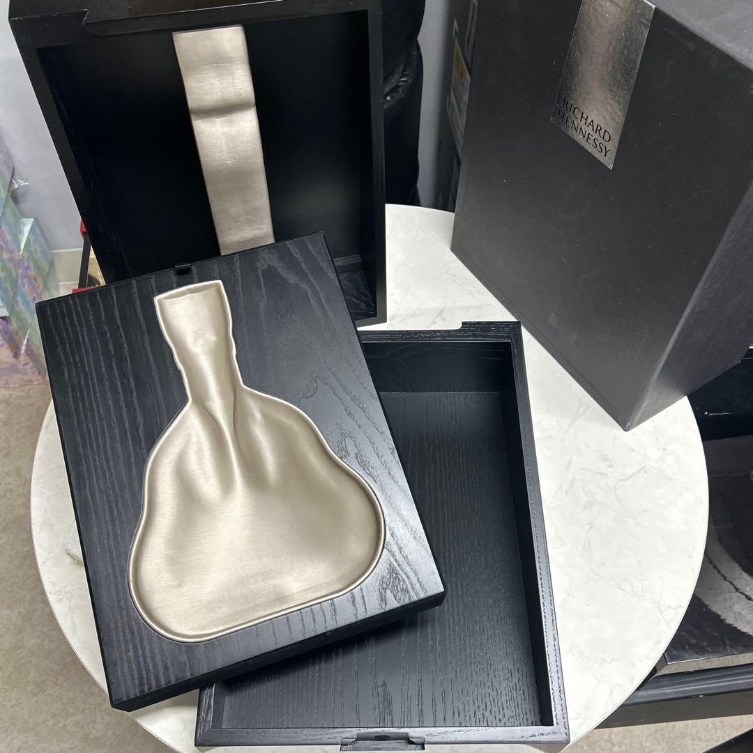 ヘネシー　リシャール　空箱　RICHARD HENNESSY