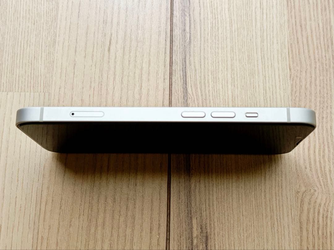 iPhone13 256GB スターライト（ホワイト）