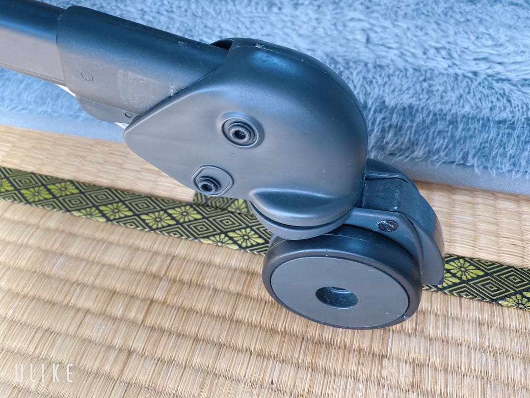 コンビのネムリラ AUTO SWING BEDi Long