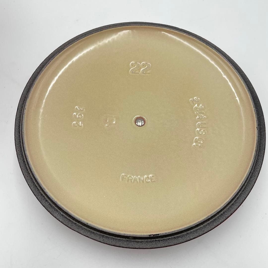 美品　LE CREUSET マルミット　22cm チェリーレッド 両手鍋