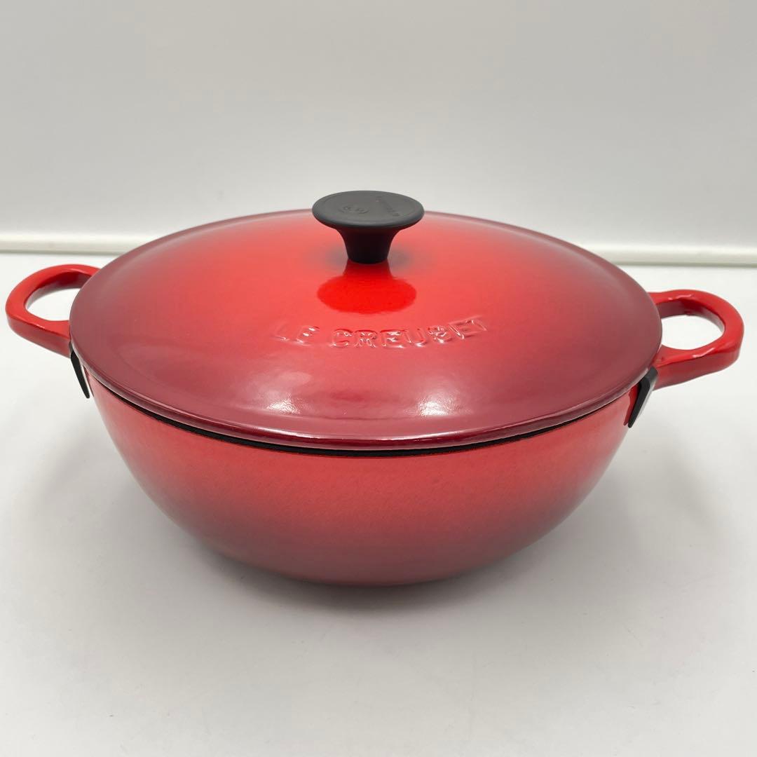 美品　LE CREUSET マルミット　22cm チェリーレッド 両手鍋