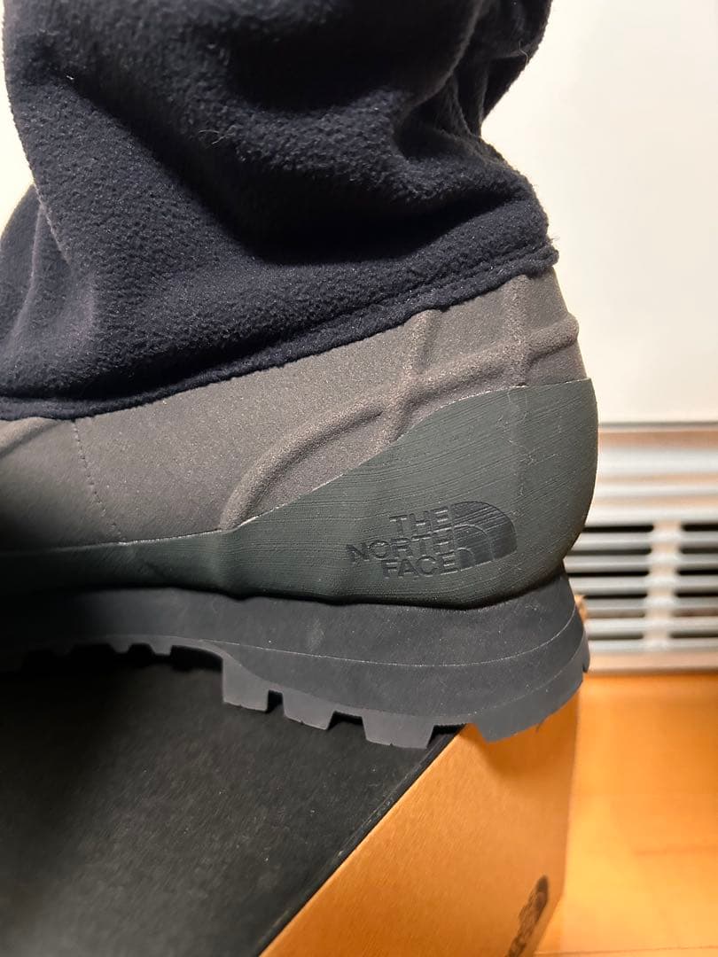 ザノースフェイス　アイス ショット ダック ミッド ウォータープルーフ