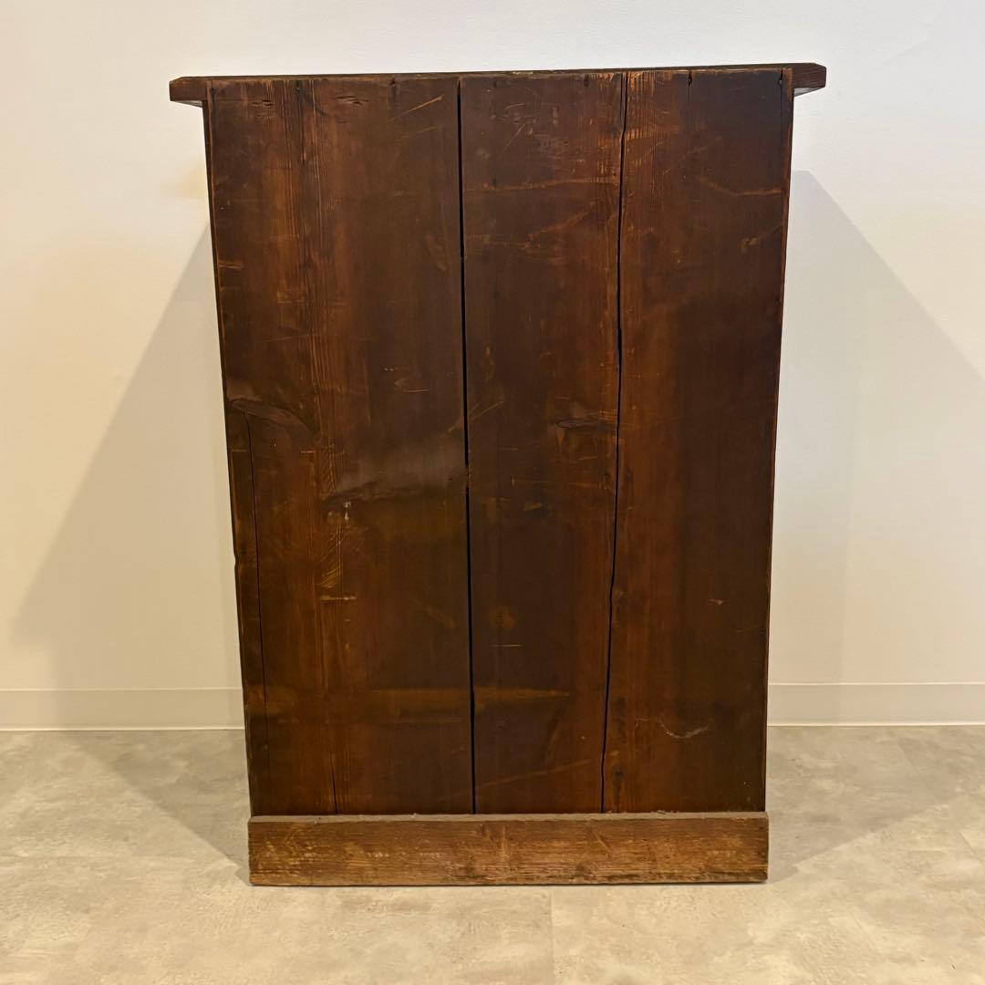 木製キャビネット　12杯　収納棚　大きめ　ビンテージ