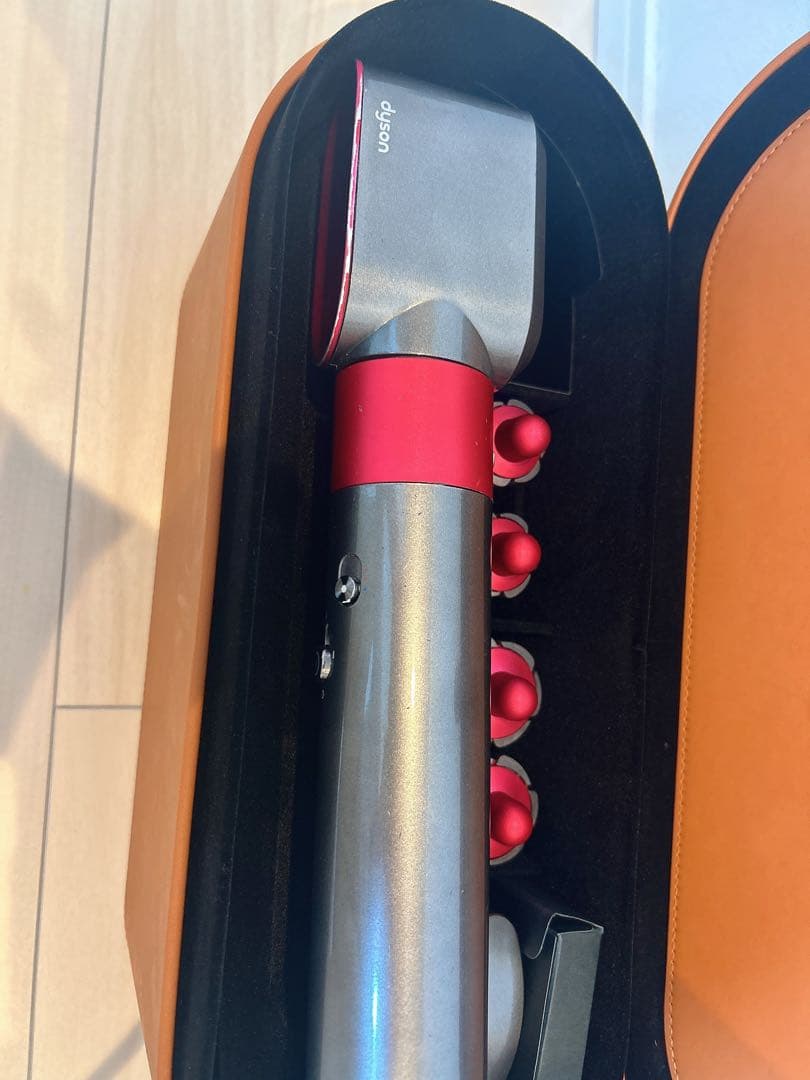 ダイソンエアラップボリュームシェイプ　ダイソン　エアラップ