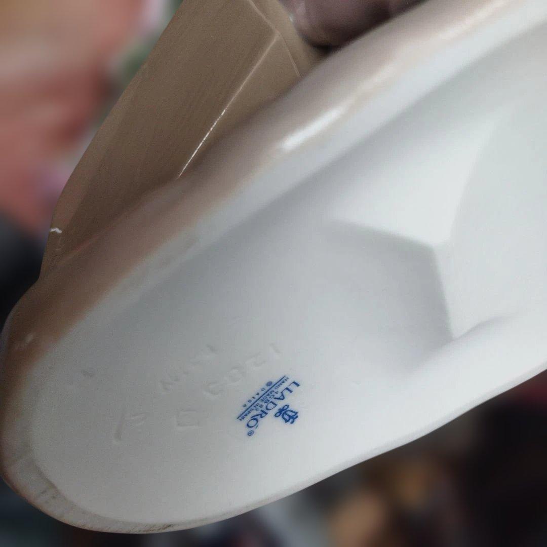 陶器製 子供の像 花手押し車