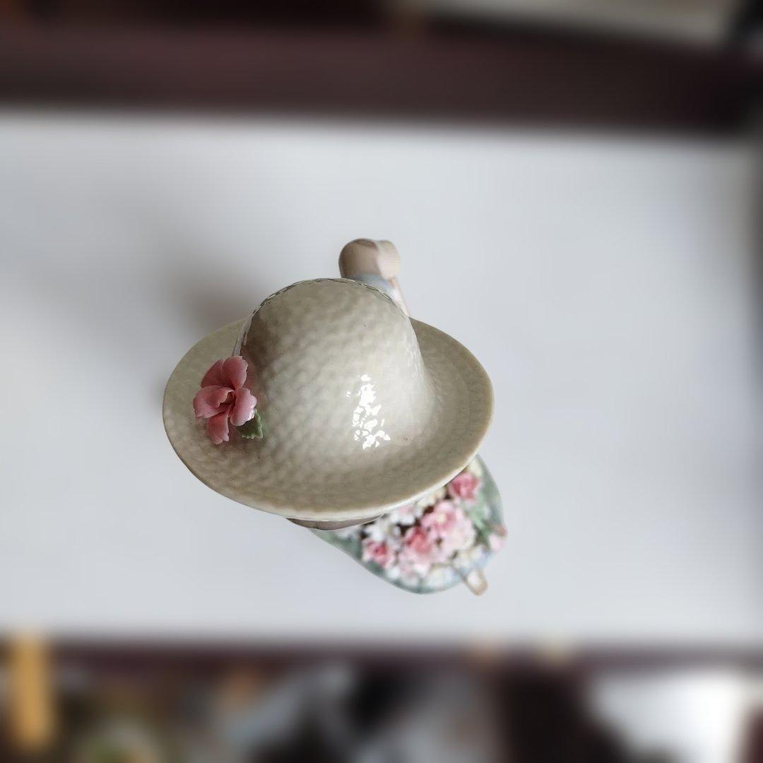 陶器製 子供の像 花手押し車