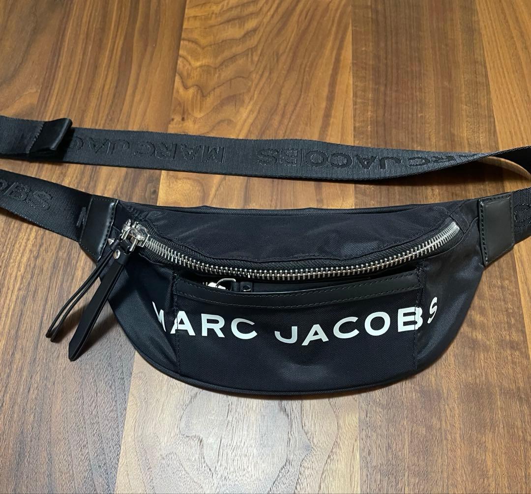 マークジェイコブス サスペリア スリングバッグ ボディバッグ ウエストポーチ 黒