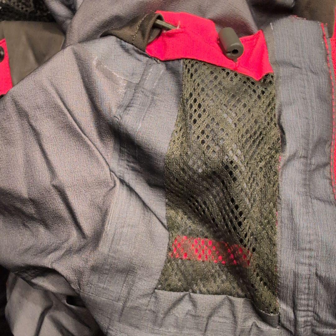 BLUEBLOODスノーボードウェア(男性用)