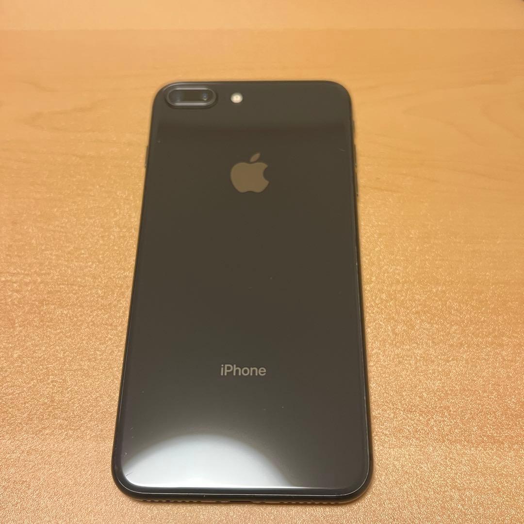 iPhone 8 Plus 本体