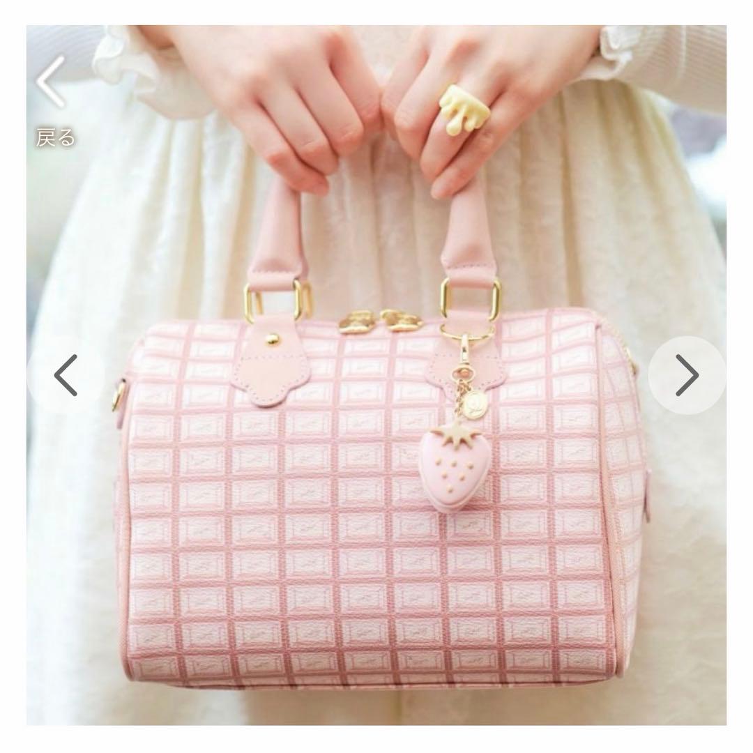 ねこ様 新品 Q-pot. ストロベリーチョコレート ミニ ボストンバッグ