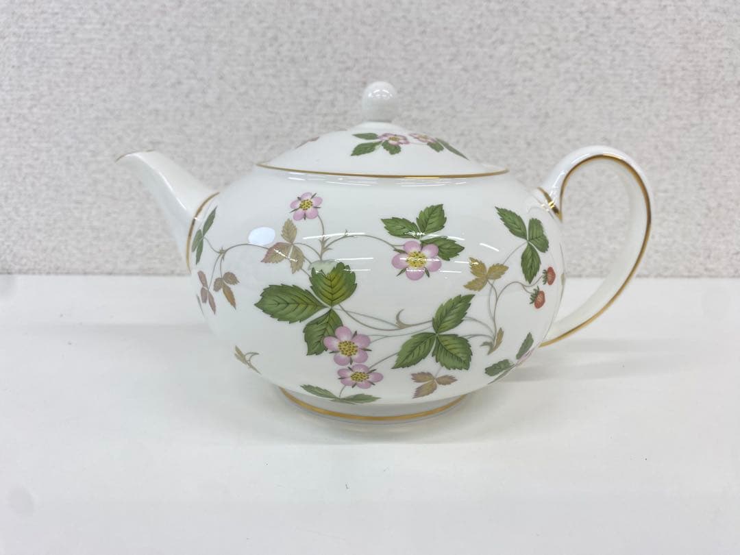  ウェッジウッド ワイルドストロベリー 食器一式セット 箱付き