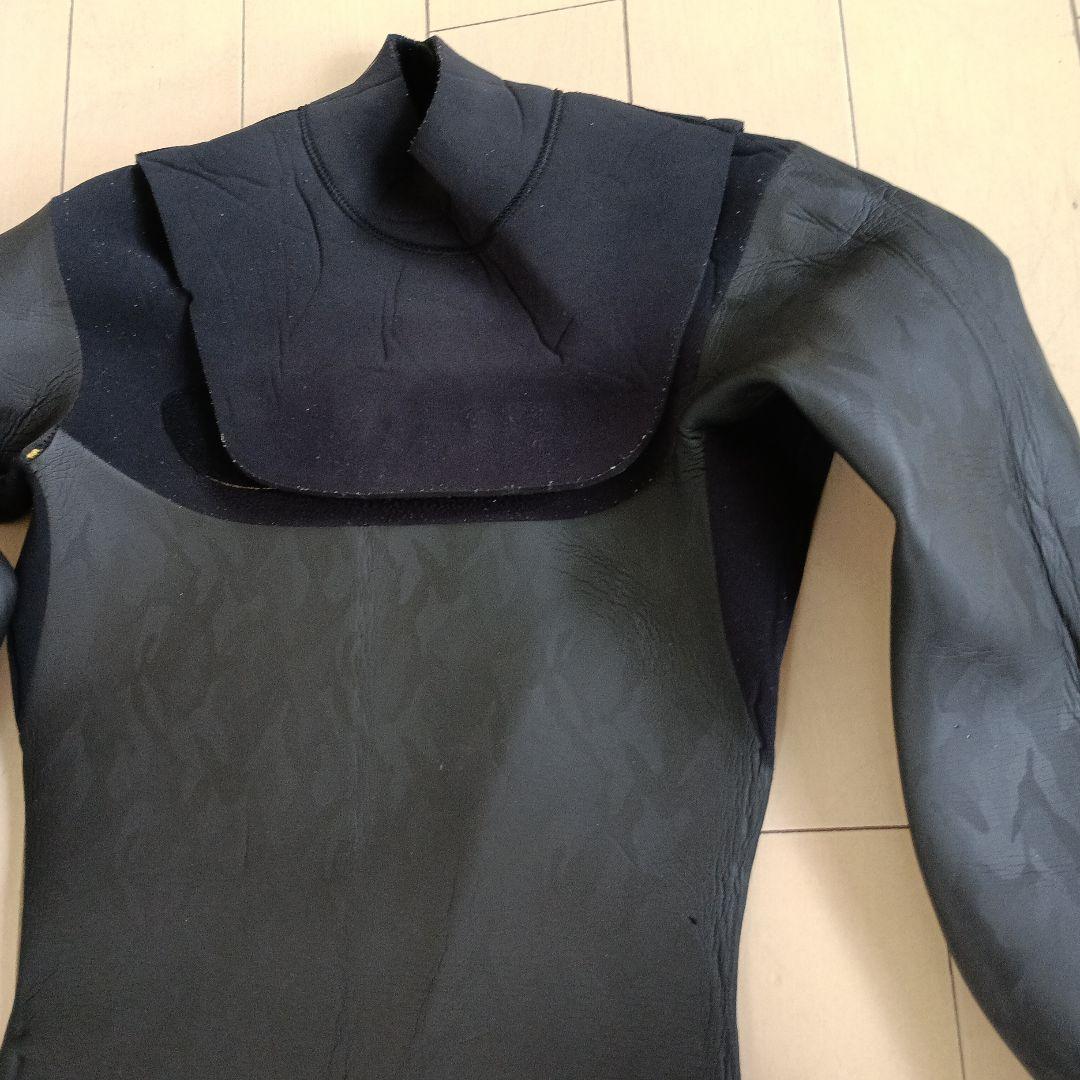 ウェットスーツ、セミドライ 地模様カモ柄、5㎜3㎜ M