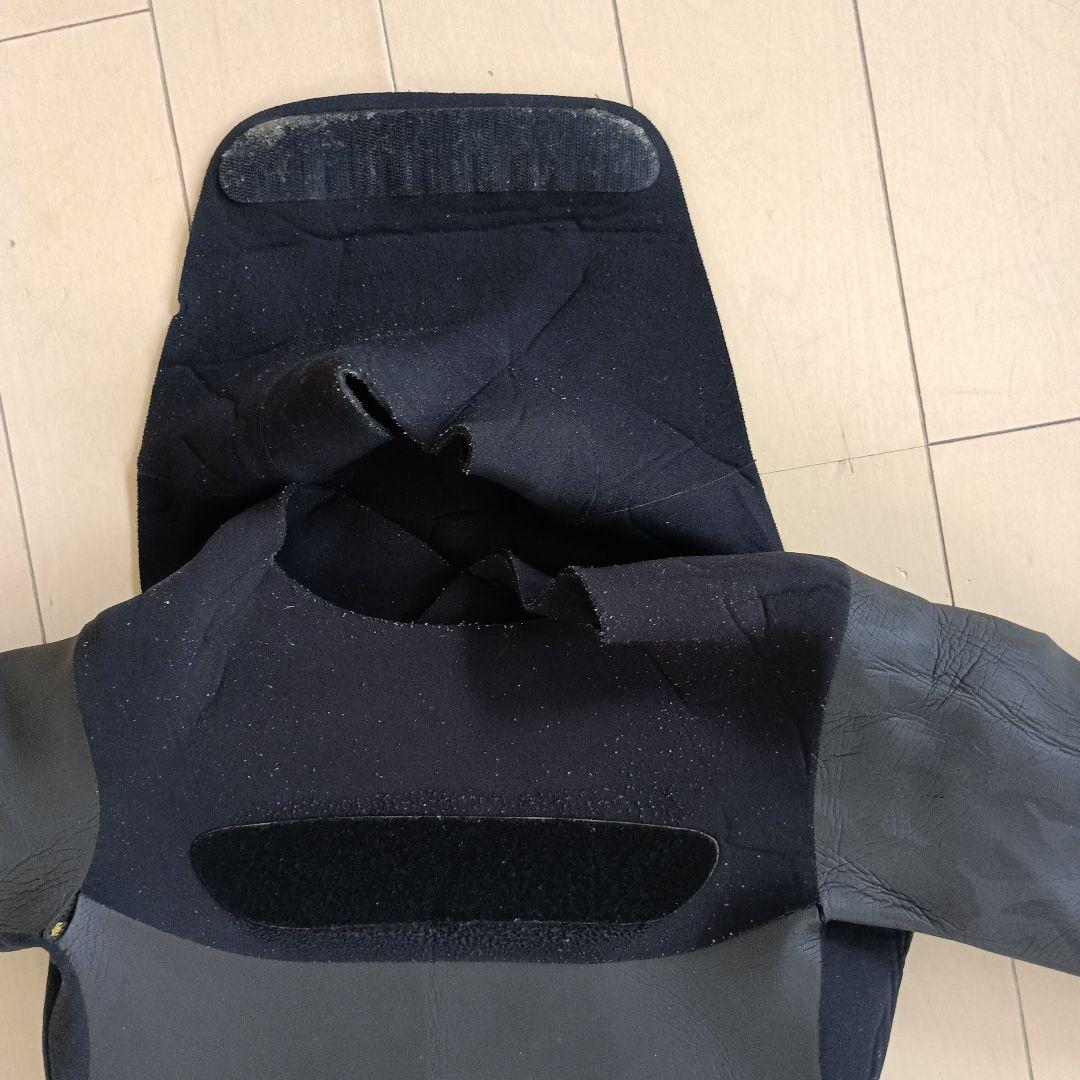 ウェットスーツ、セミドライ 地模様カモ柄、5㎜3㎜ M