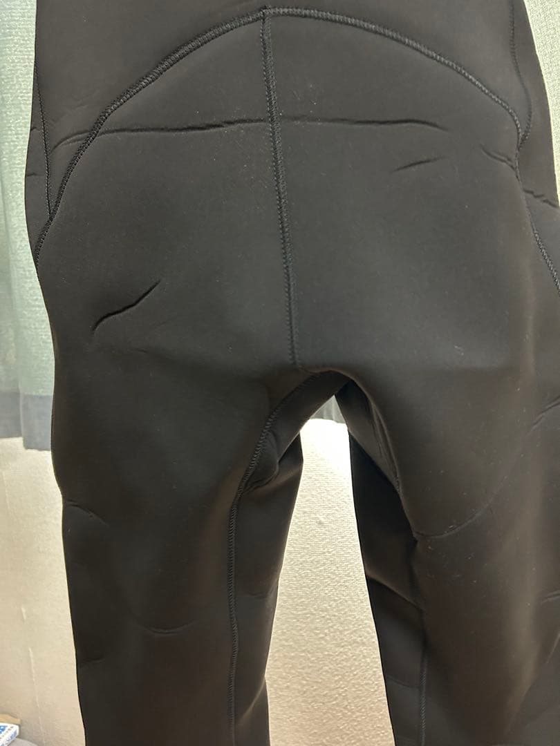 【新品同様　早い者勝ち】Hurley ハーレー　ジャーフル　ウェットスーツ