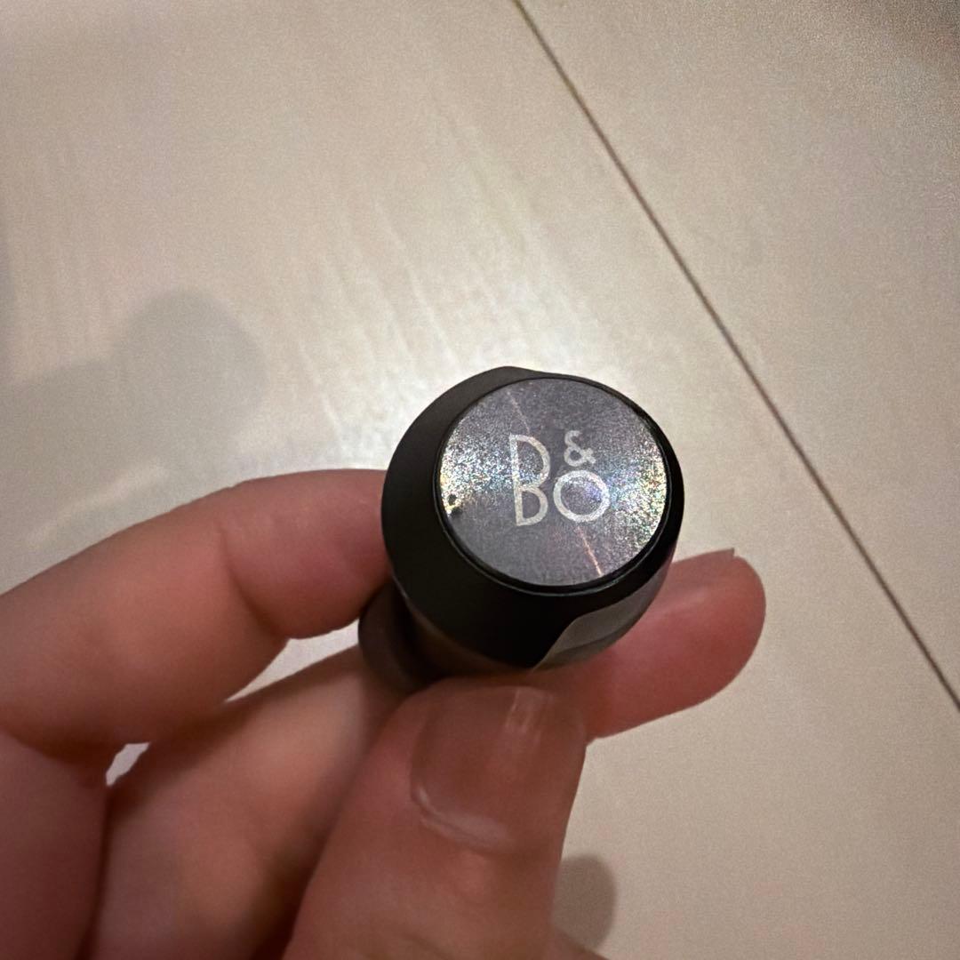 Bang & Olufsen Beoplay EQ ワイヤレスイヤホン