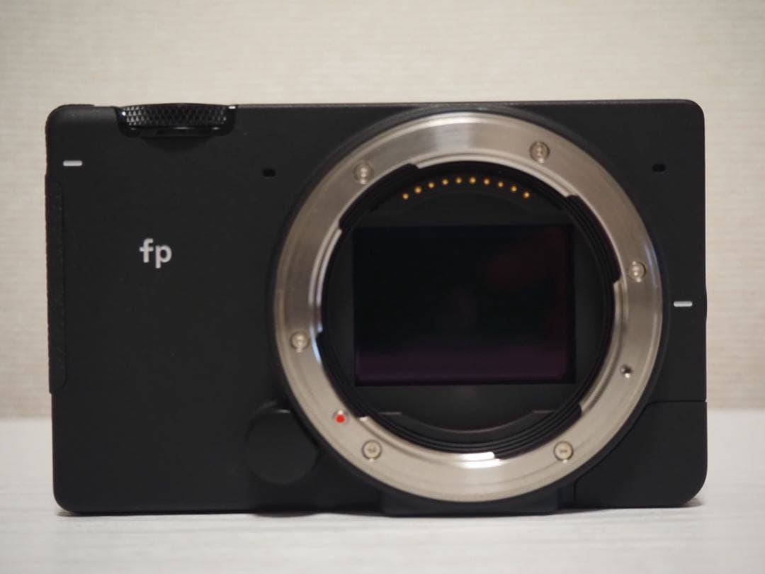 SIGMA fp フルサイズミラーレス一眼カメラ 液晶保護フィルム予備付き
