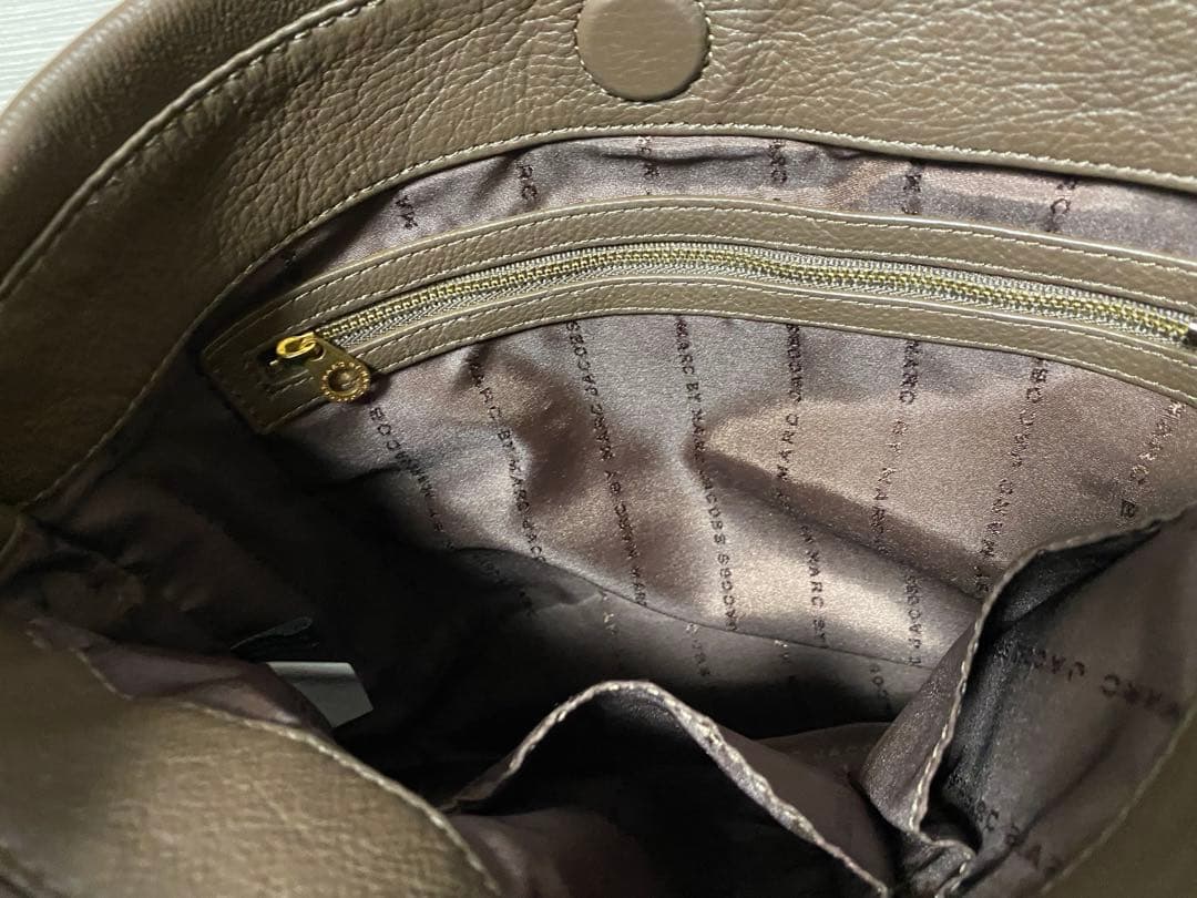 Marc by Marc Jacobs ショルダーバッグ ブラウン