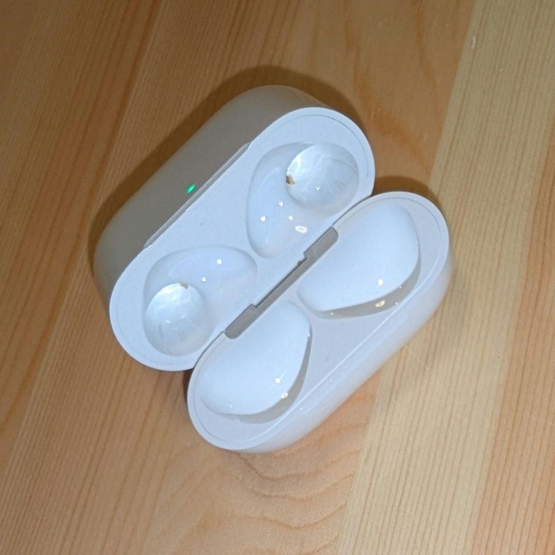Apple AirPods 4 ANC アクティブノイズキャンセリング機能搭載