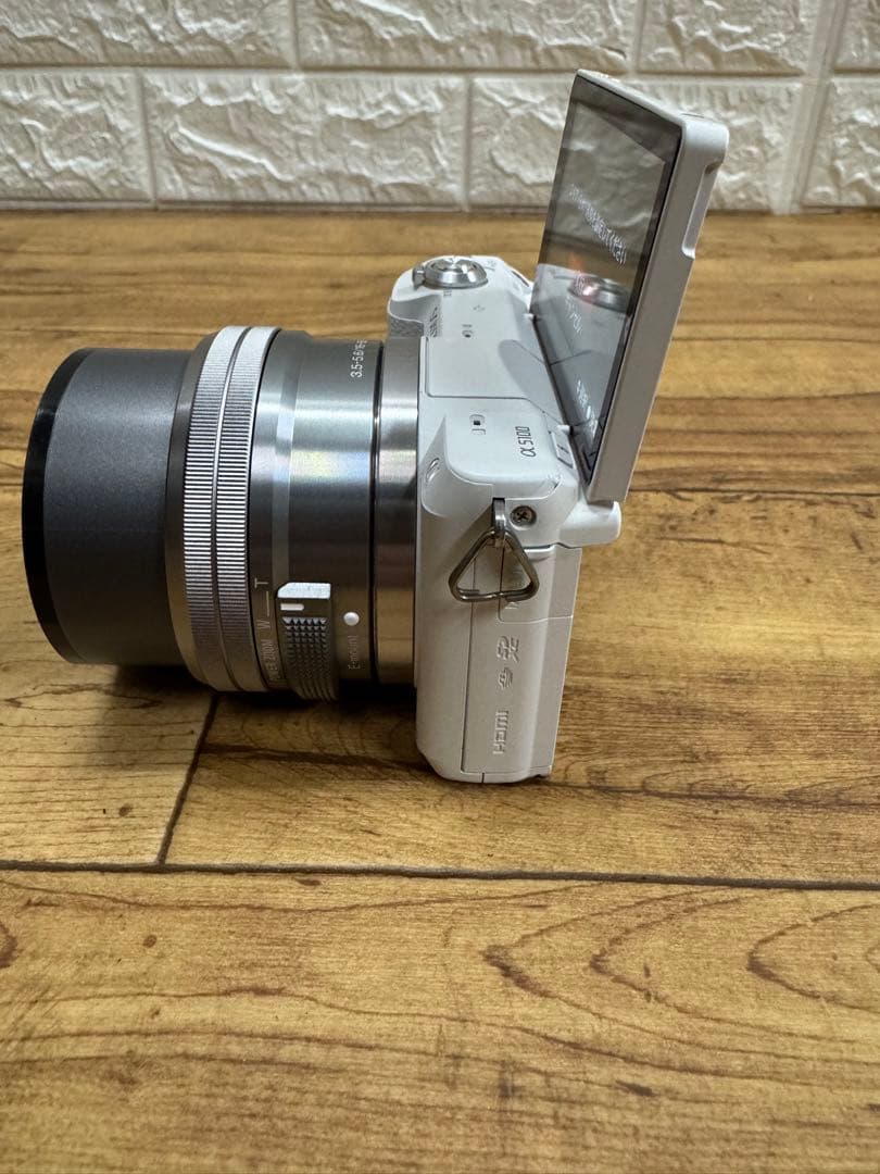SONY α 5100 ミラーレス一眼カメラ ダブルレンズキット　ホワイト