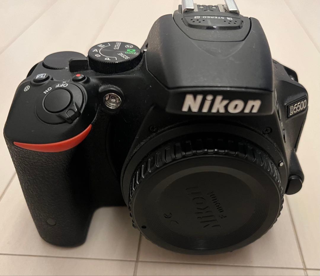 Nikon D5500 デジタル一眼レフカメラ 本体とレンズ1本付き