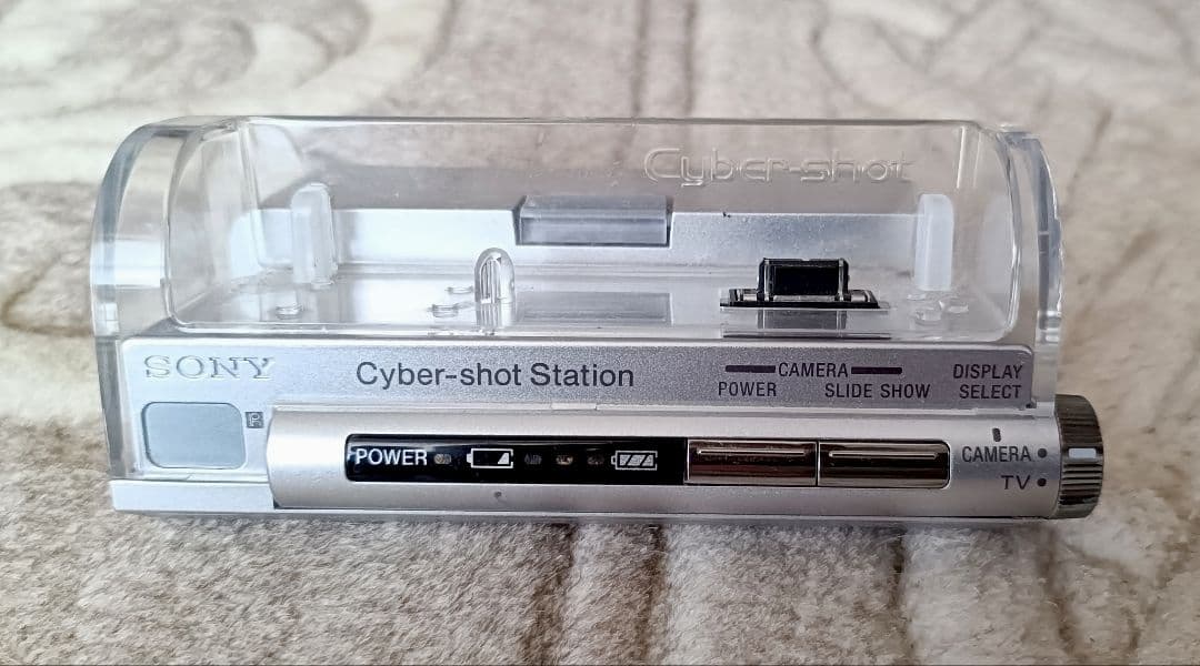 SonyソニーCyber-shot DSC-T5 •ステーション•革製カバー付き