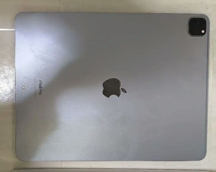 【極美品】iPad Pro 12.9インチ 第6世代ApplePencil付き