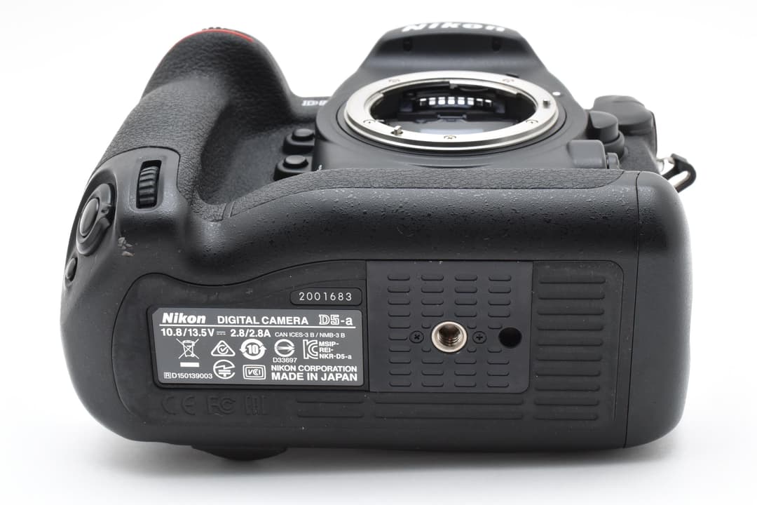 ■極上品■ ニコン D5 XQD-Type デジタル一眼 #C760