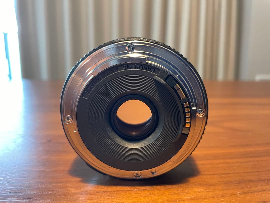 Canon EF 40mm f/2.8 STM パンケーキレンズ