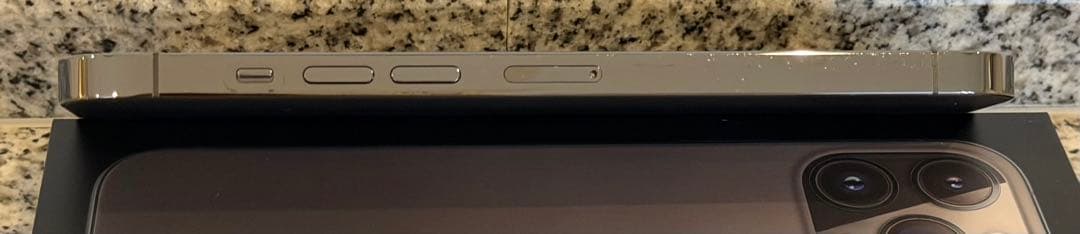 Apple iPhone 13 Pro Max 256GB 黒　バッテリ87％