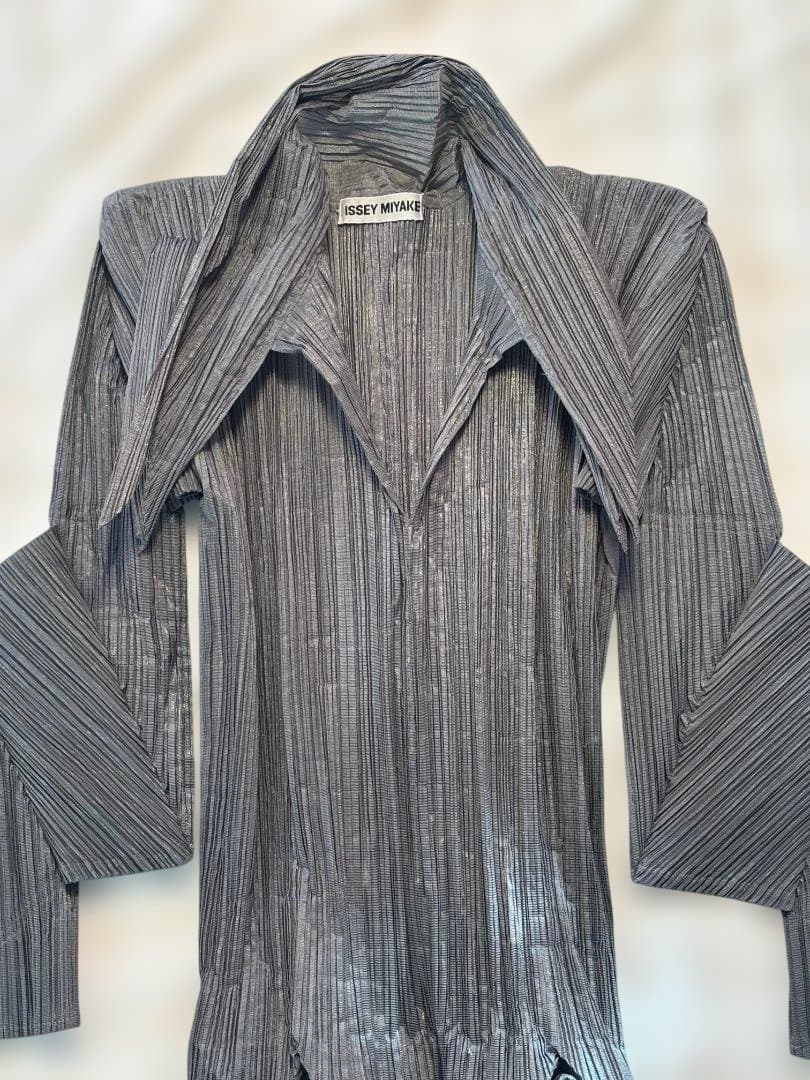 [超希少] ISSEY MIYAKE 変形 3D プリーツ トップス