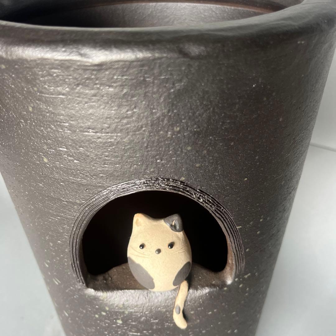 信楽焼傘立て  窓ねこ 高さ４6cm