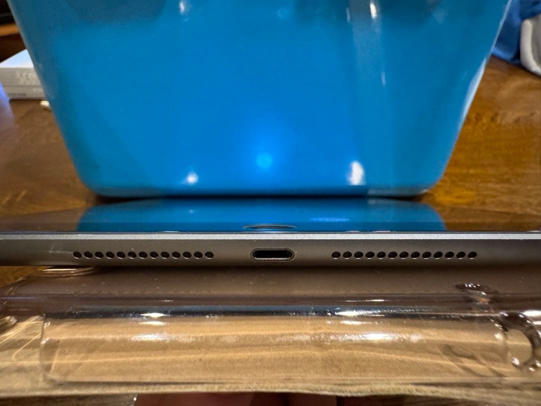 iPad 第７世代　　Wi-Fiモデル　32GB