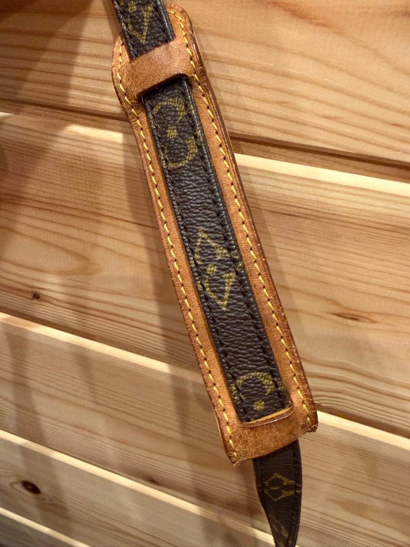 Louis Vuittonモノグラムショ ルダーバッグ マルリーバンドリエ ール