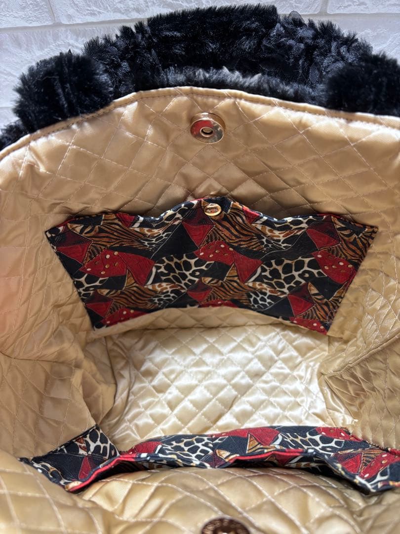 灰*猿様 コヤンイサムチョン　サイドファスナーバッグ（大）　サンダーちゃん　ヒョ