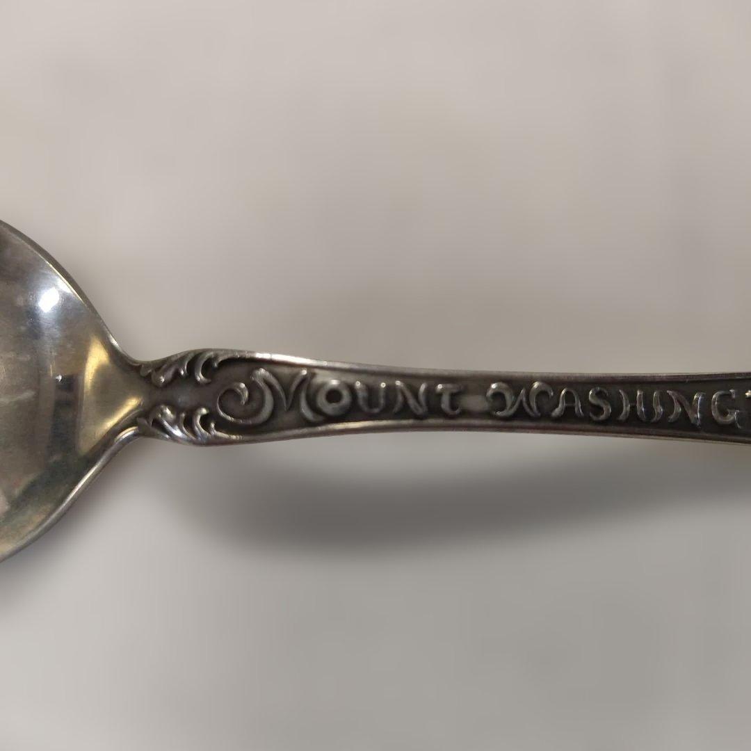 銀製。STERLING。シルバーSILVER。 スプーン。ワシントン山。約20g