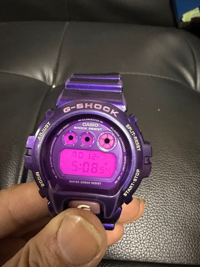 CASIO G-SHOCK クレイジーカラーズ　DW-6900 パープル カシオ