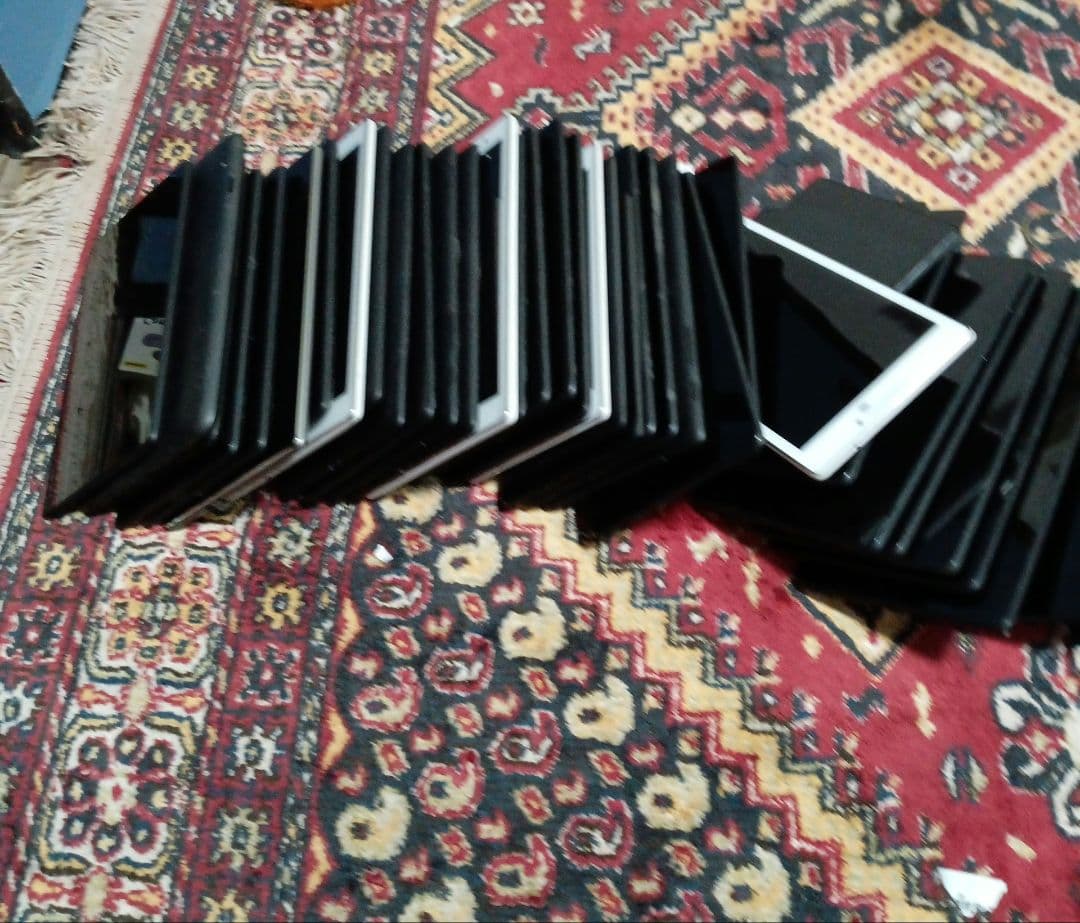 iPad本体 junk nexus and asus ipads mix