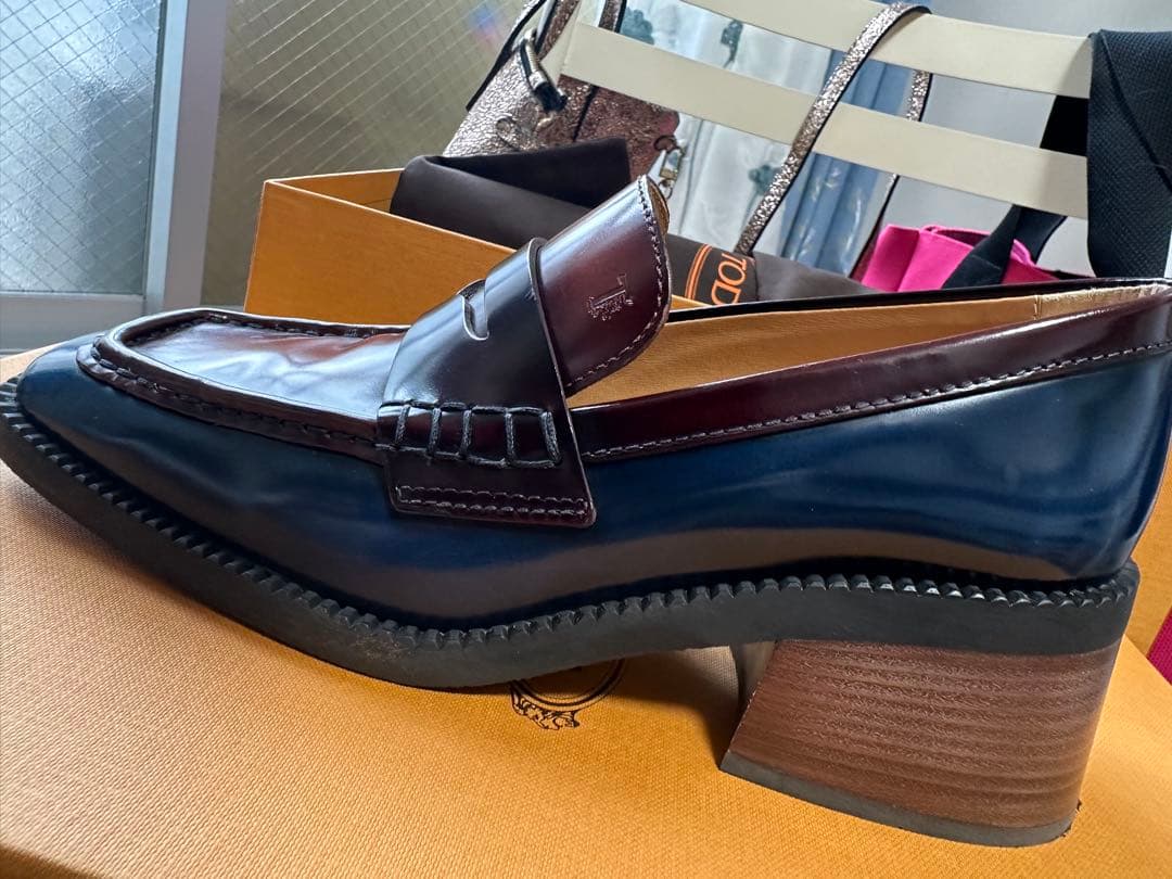 トッズ　ローファー ブラウン/ネイビー ヒール5cm